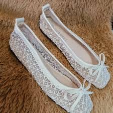 Lace Hollow Out Bow Ballerina Flats